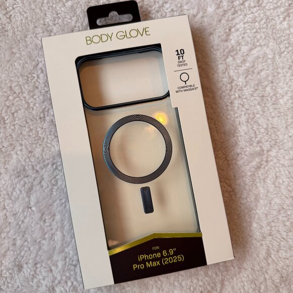 Body Glove Other - Body Glove iPhone 17 Pro Max MagSafe Case | Clear